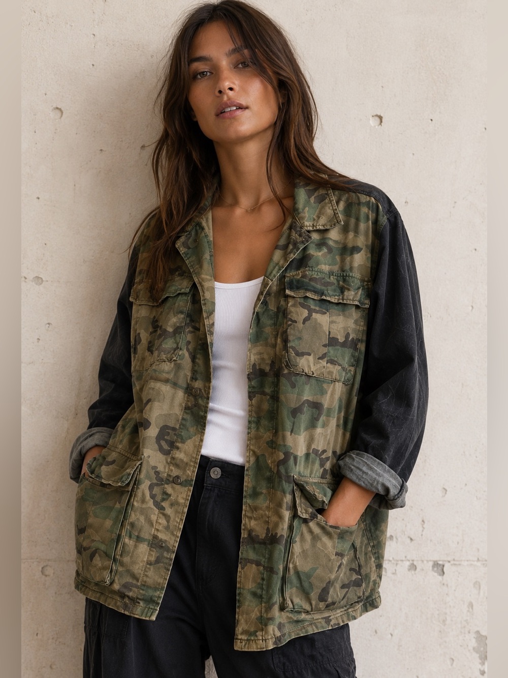 BDG DISTRESSED CAMO JACKET
